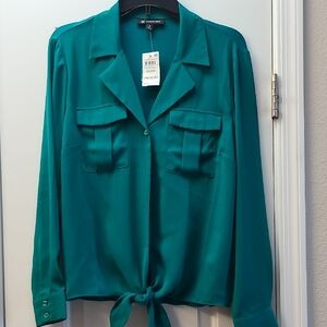 NWT! INC Green Button Down Blouse. Tie Front. Soft Cotton Back. Gorgeous Top. M